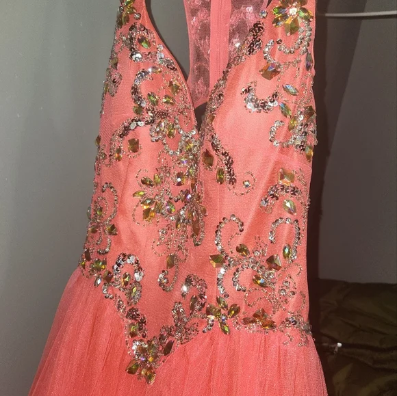 Prom Dress - Picture 4 of 6